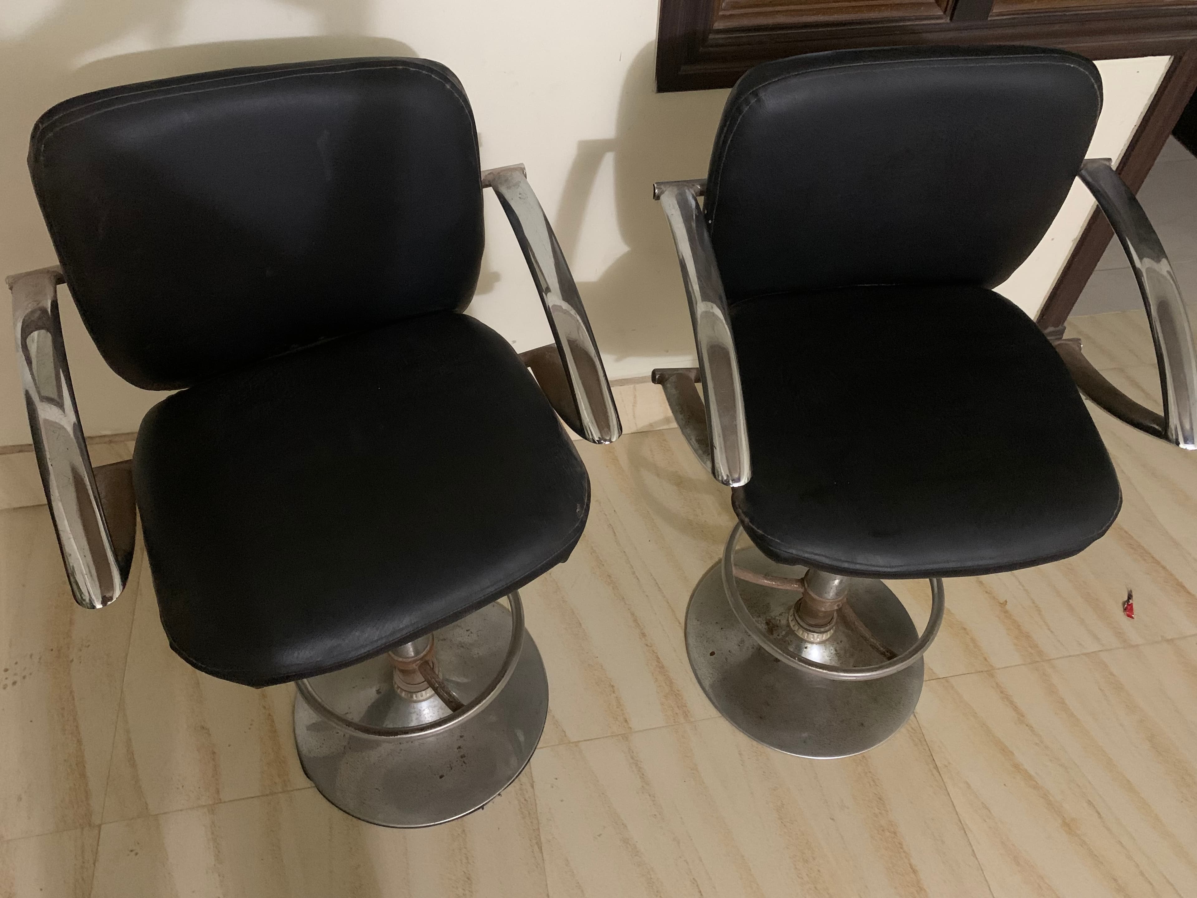 Bar chairs — photo 1 of 3