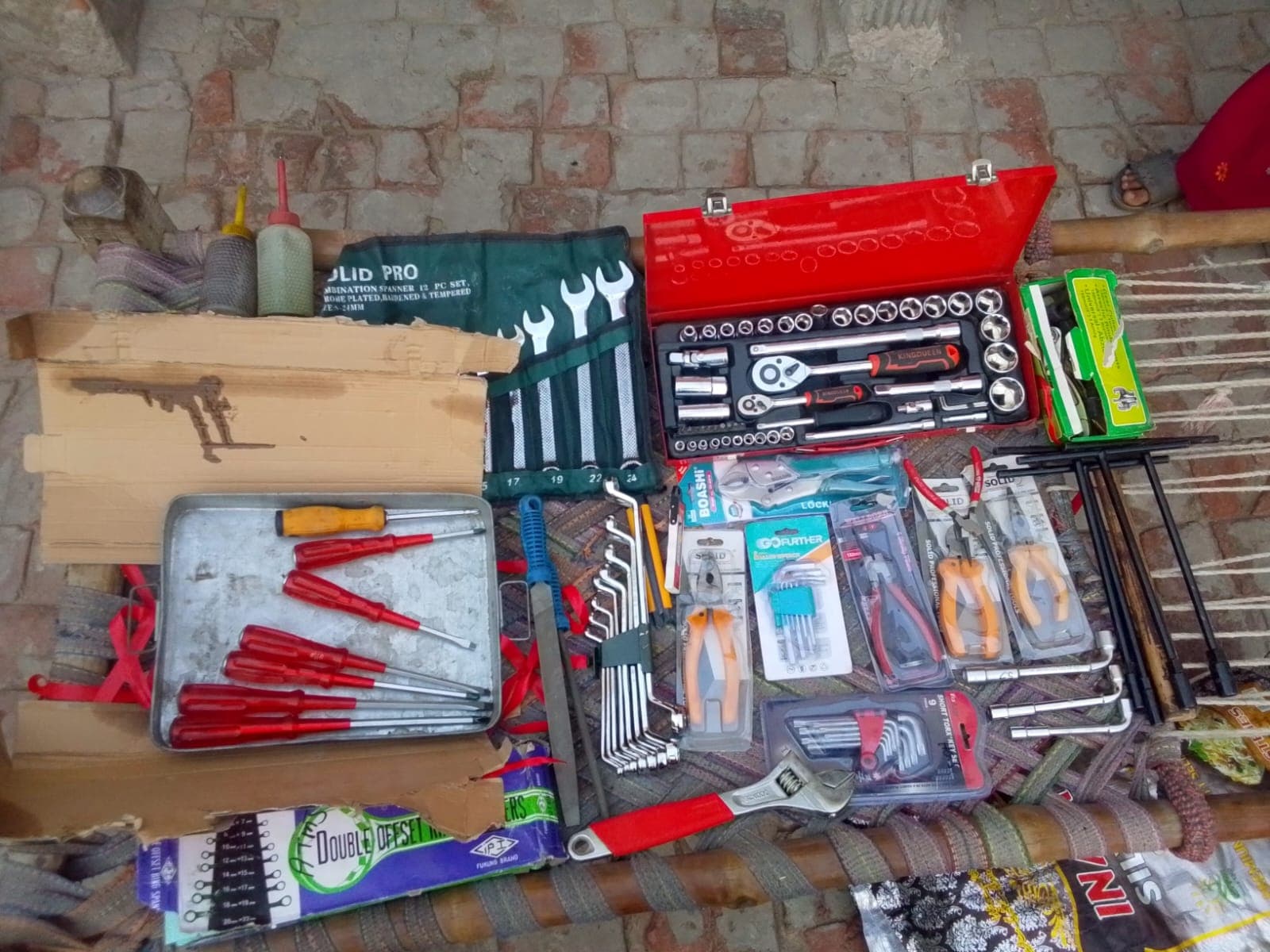 Muqamal toll kit