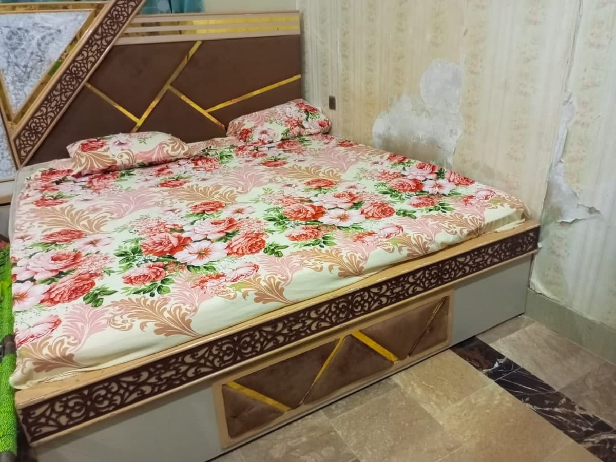 FULL HOME FURNITURE SET WITH KING BED WITH MATTRESS DRESSING AND WARDROBE
