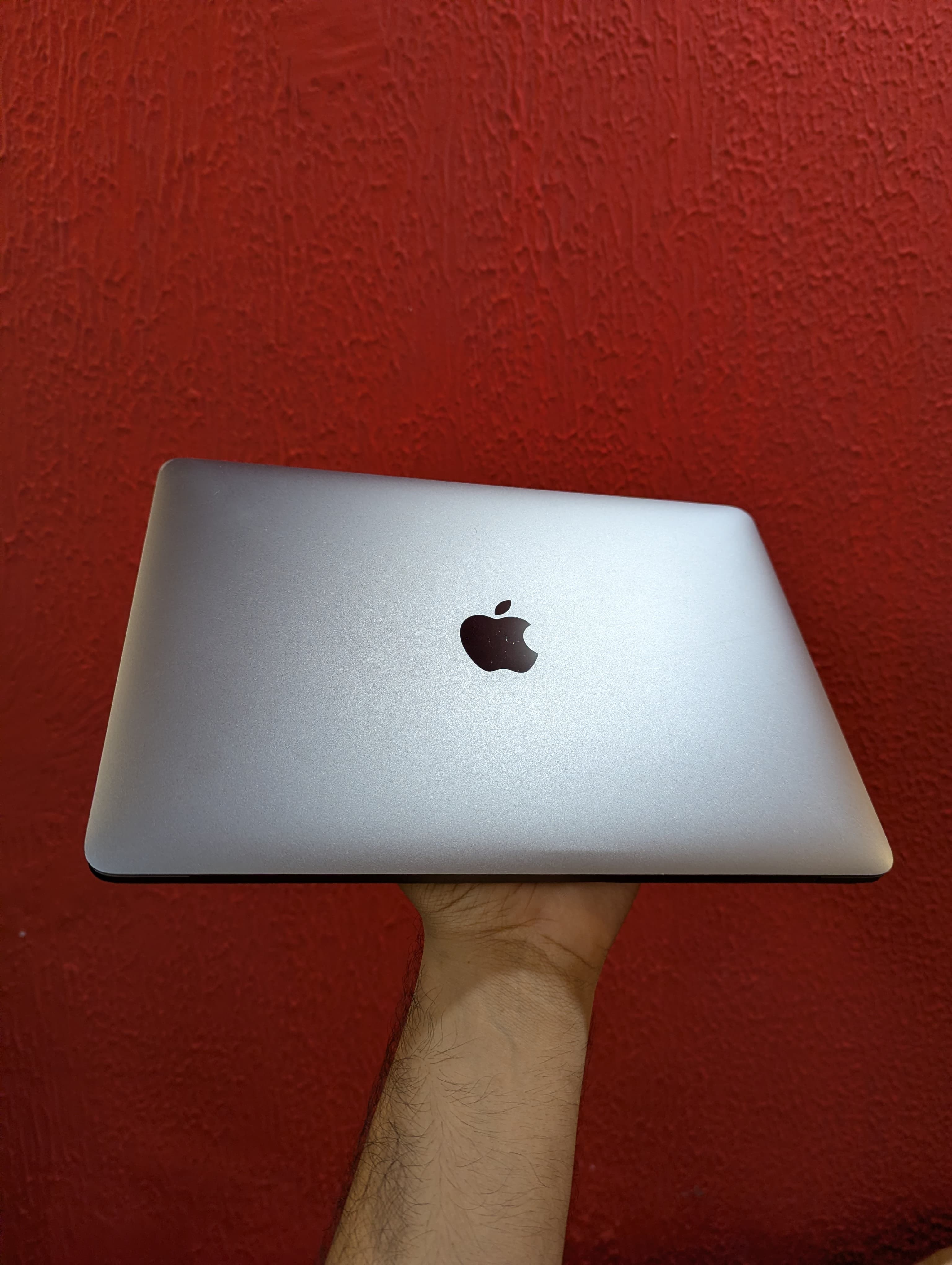 Apple MacBook 12 Retina 2015 — photo 1 of 10