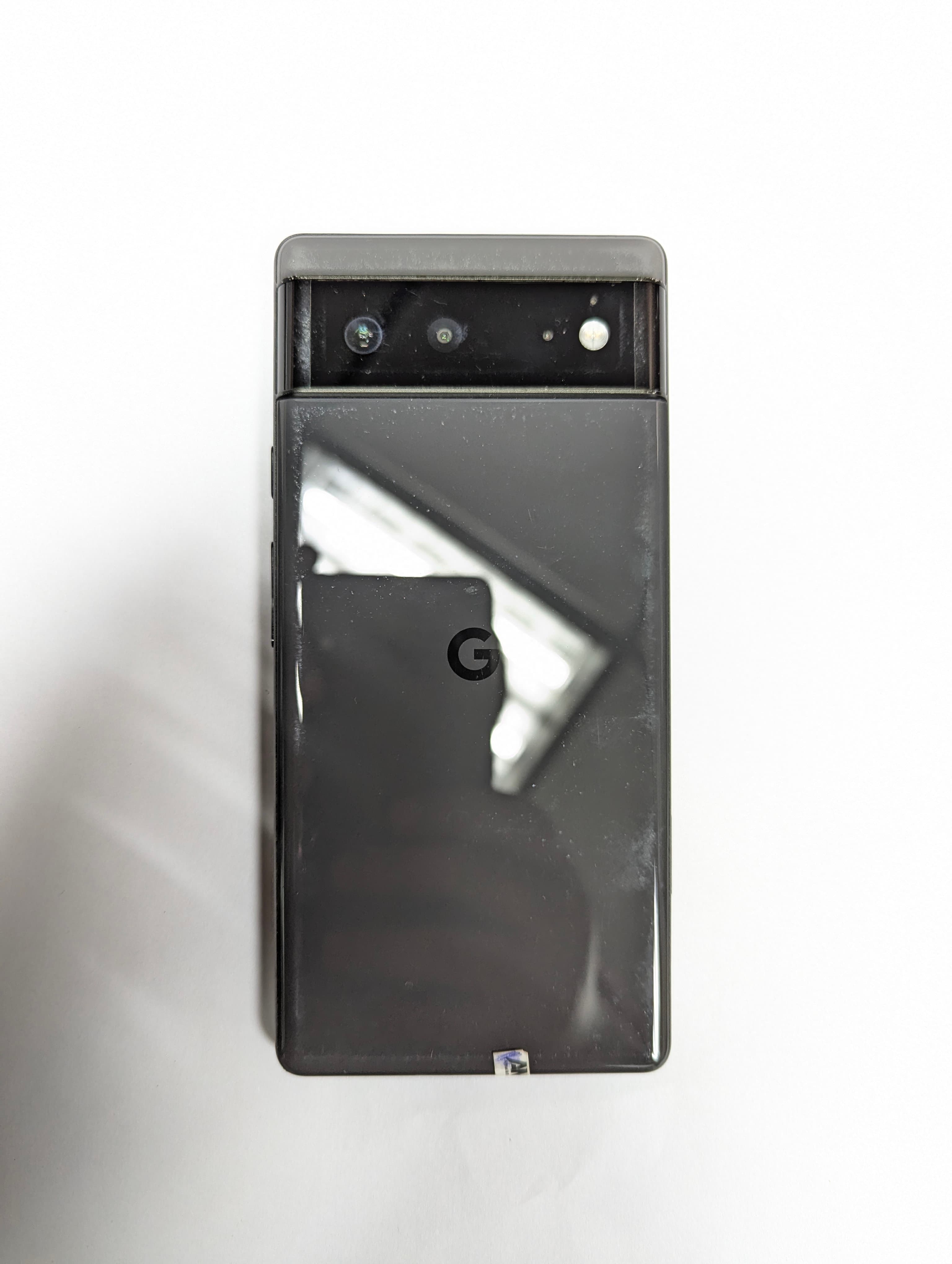 Google Pixel 6 in Lush Genuine Condition 8/128 — photo 1 of 5