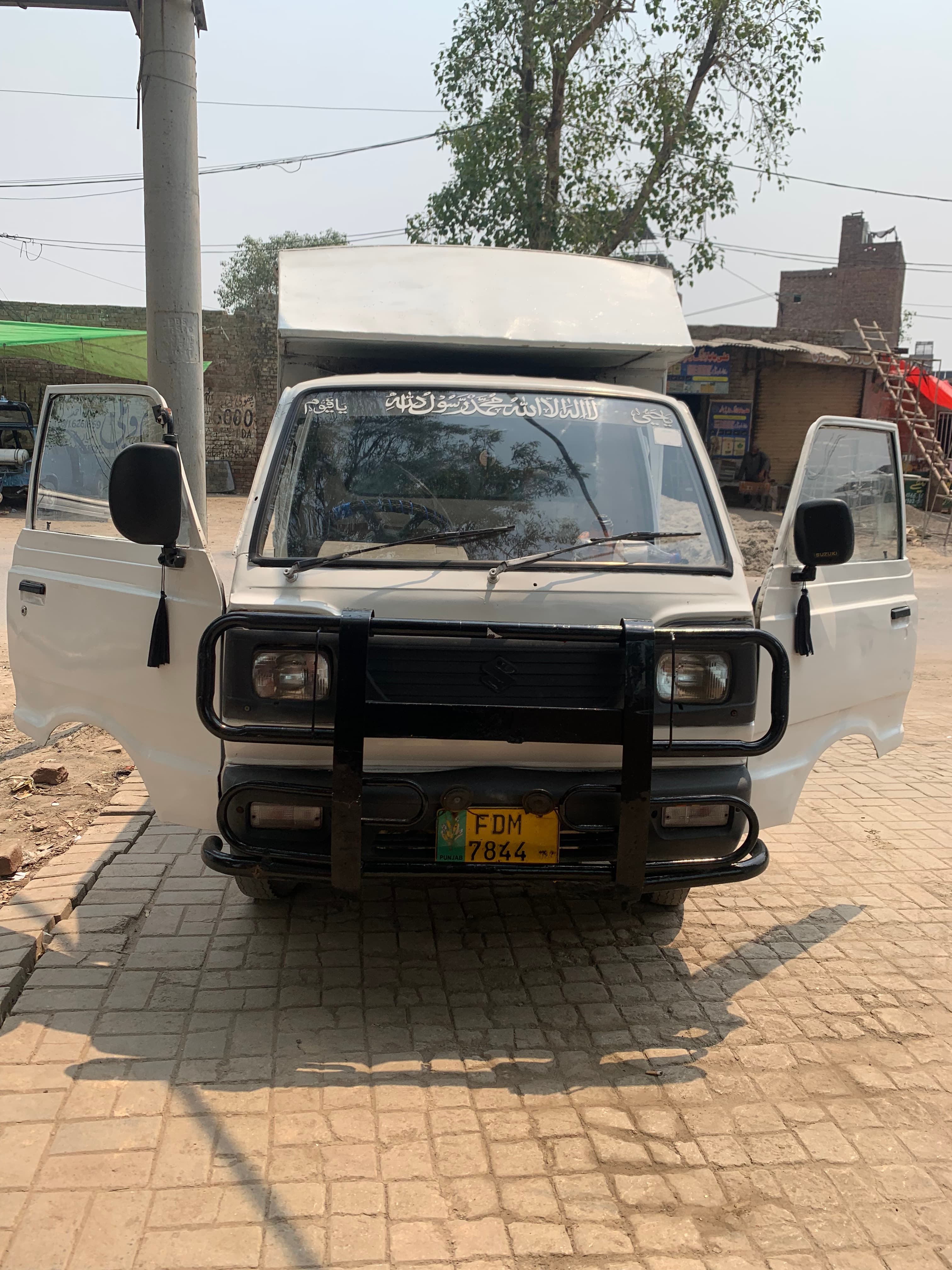 Suzuki Ravi pickup 1990