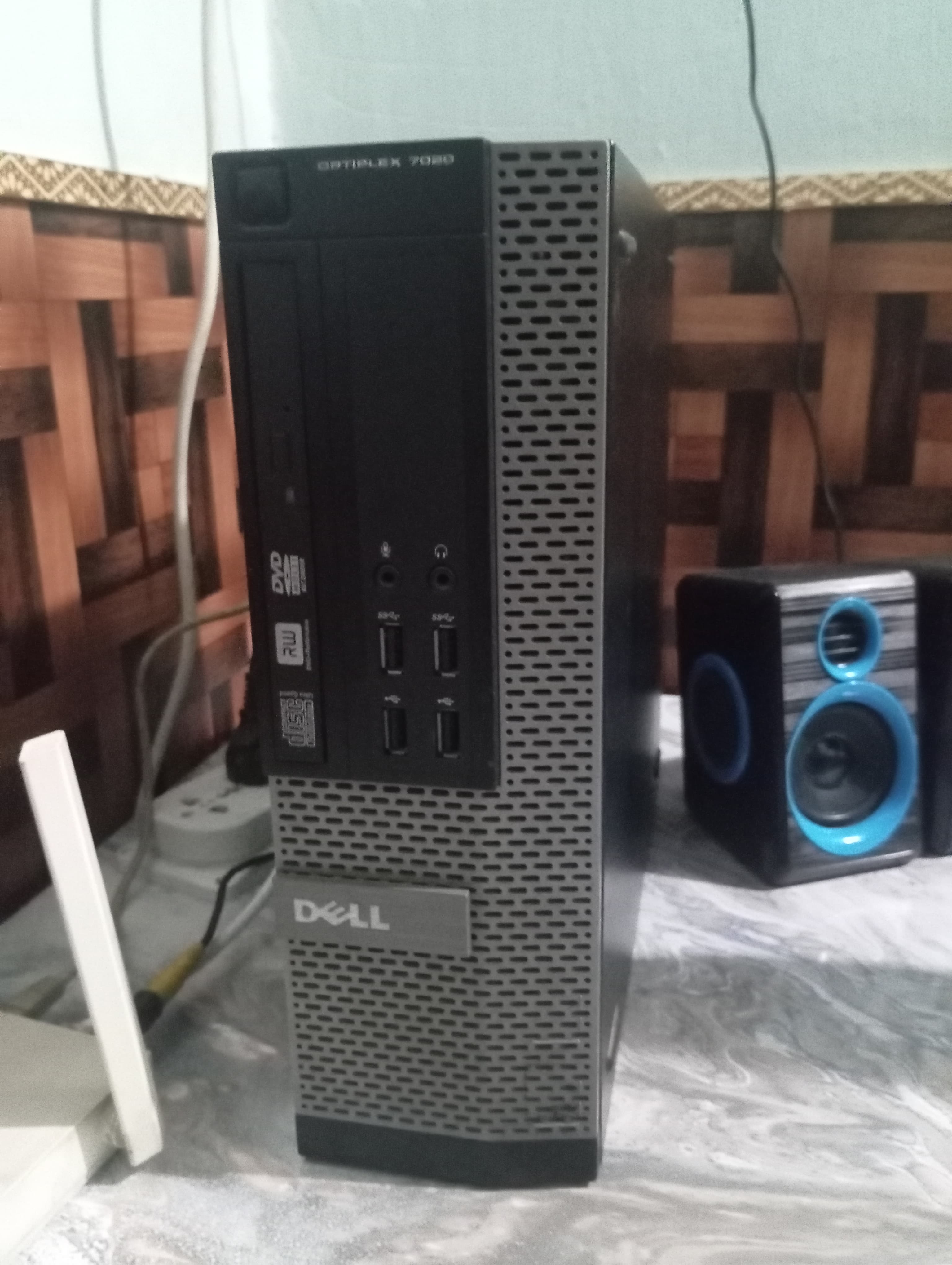 Dell Optiplex 7020 Desktop Intel Ci5 4th Gen with LG 27 inches LED — photo 1 of 2
