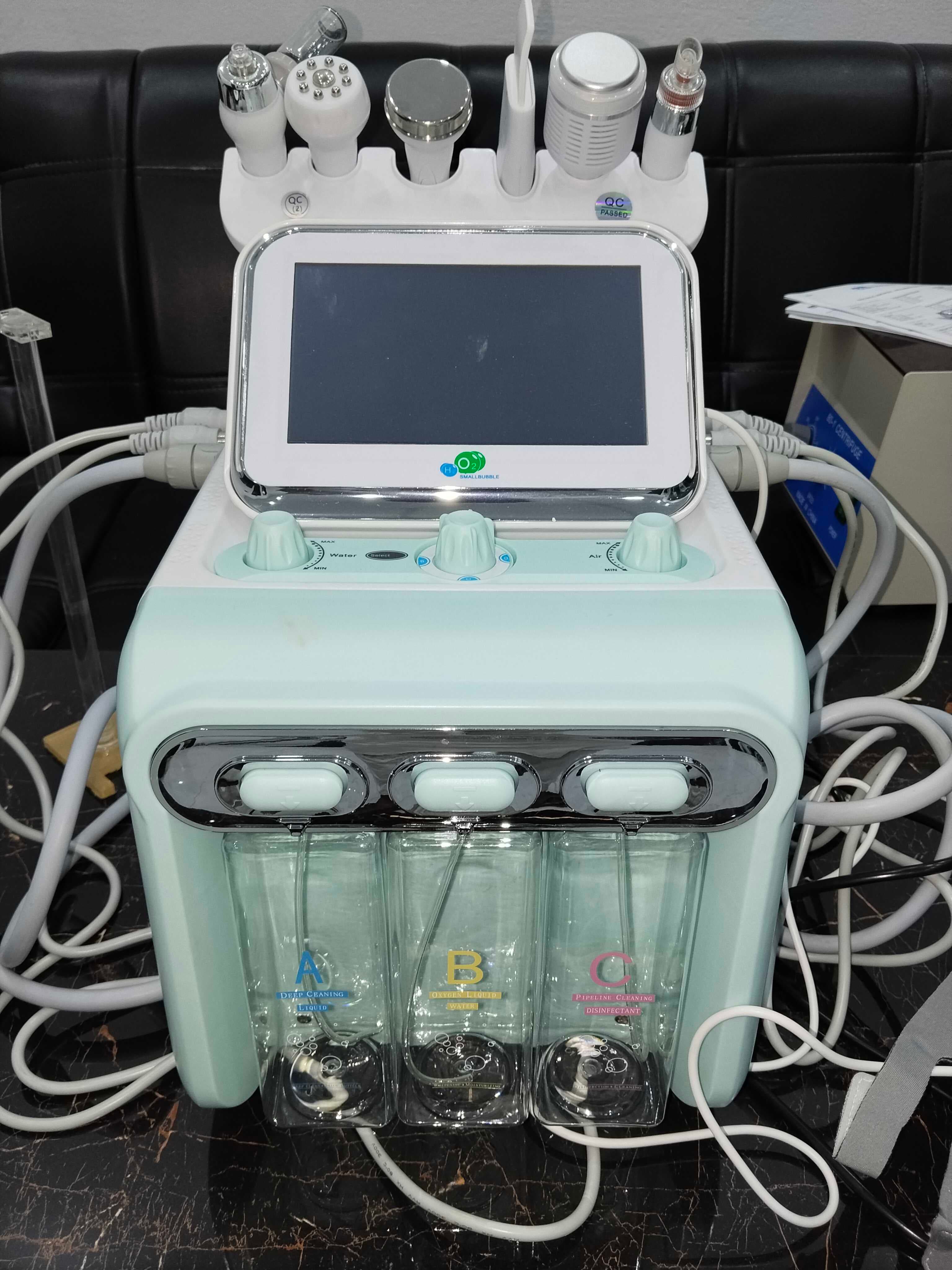 Hydra Facial 7-in-1 Professional Facial Machine — photo 1 of 7
